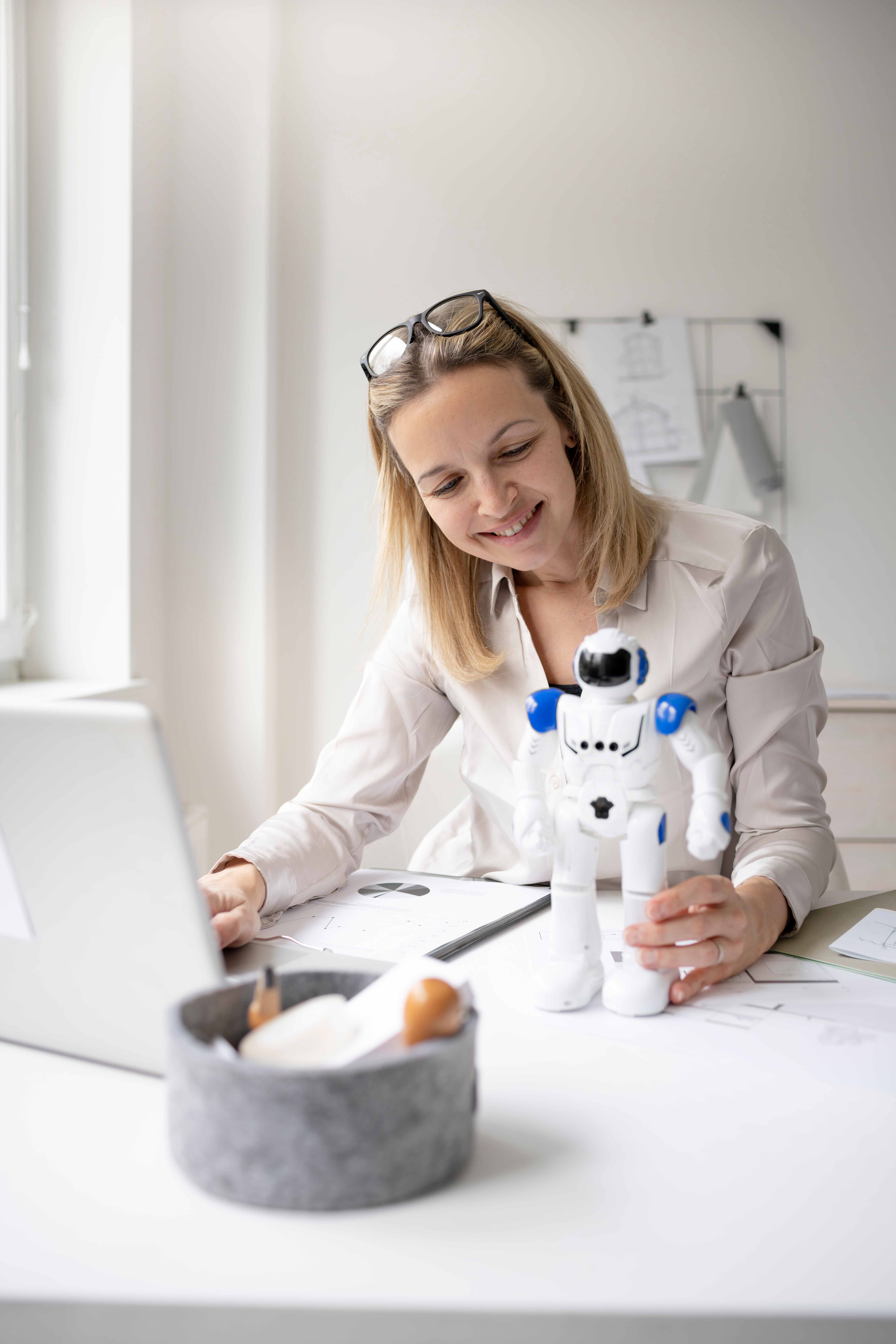 Попробуйте ИИ-инструмент и поделитесь своим опытом