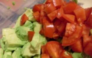 Авокадо рецепты приготовления салатов с яйцами и сыром