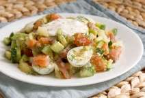 Нежный рецепт салата: авокадо с вареным яйцом